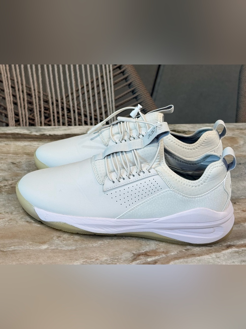 Women’s CLOVE Classic Brilliant white bungee athletic shoes- Size 10 - Picture 2 of 9